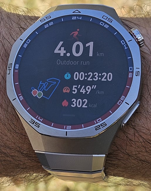 The screen is bright even when used to track activities outdoors