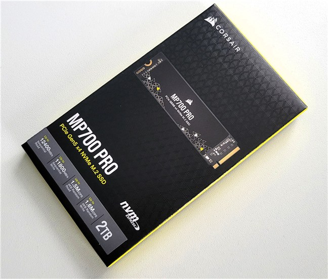 The packaging for CORSAIR MP700 PRO offers plenty of information