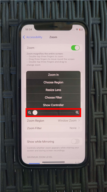 How to unzoom an iPhone screen using the the Zoom menu